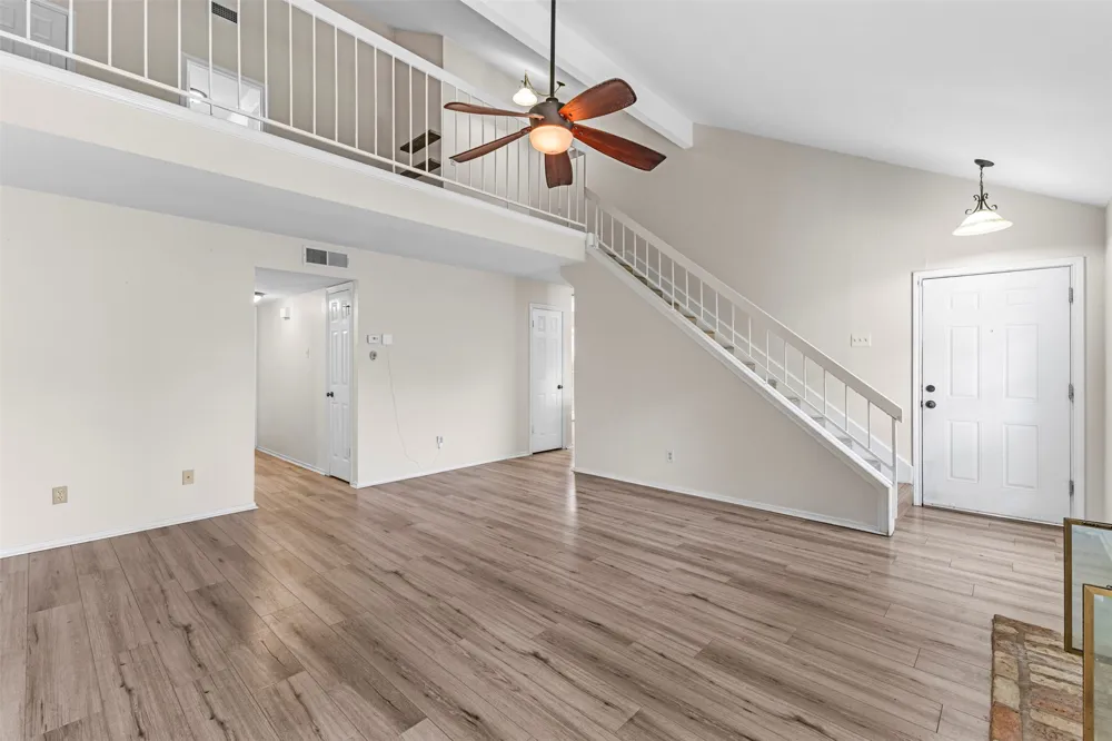 2100 Kippling Drive #128 Austin, TX 78752