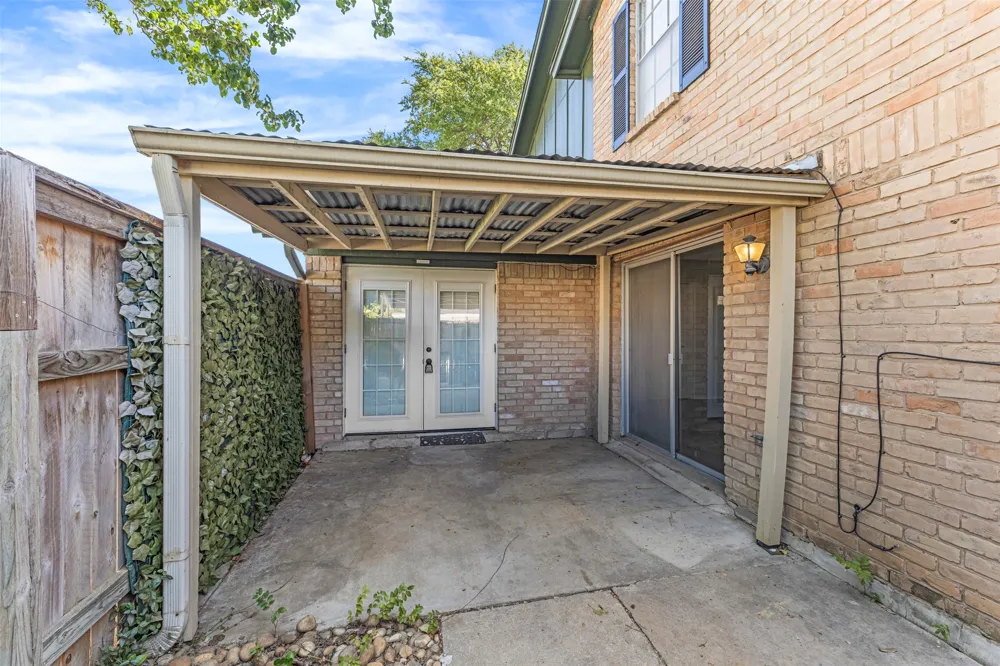 2100 Kippling Drive #128 Austin, TX 78752