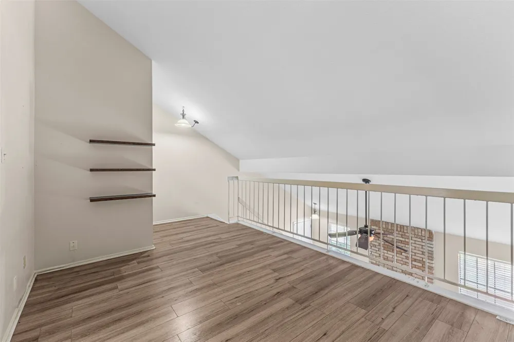2100 Kippling Drive #128 Austin, TX 78752