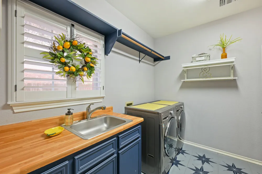 3709 Leadville Drive Austin, TX 78749