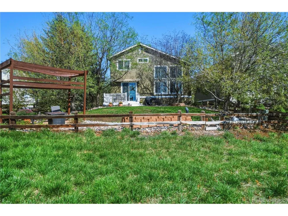 5941 S Waco Street Aurora, CO 80016