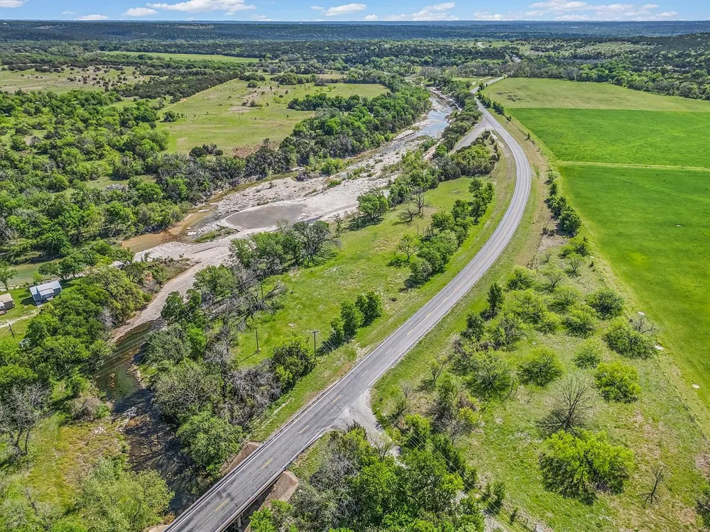4622 Fm-205 Glen Rose, TX 76043