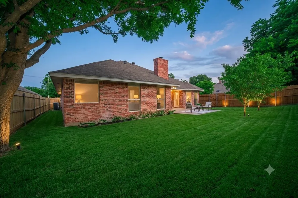 8016 Tree Leaf Lane Fort Worth, TX 76123