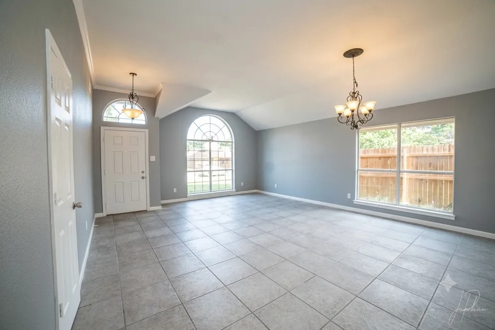 8016 Tree Leaf Lane Fort Worth, TX 76123