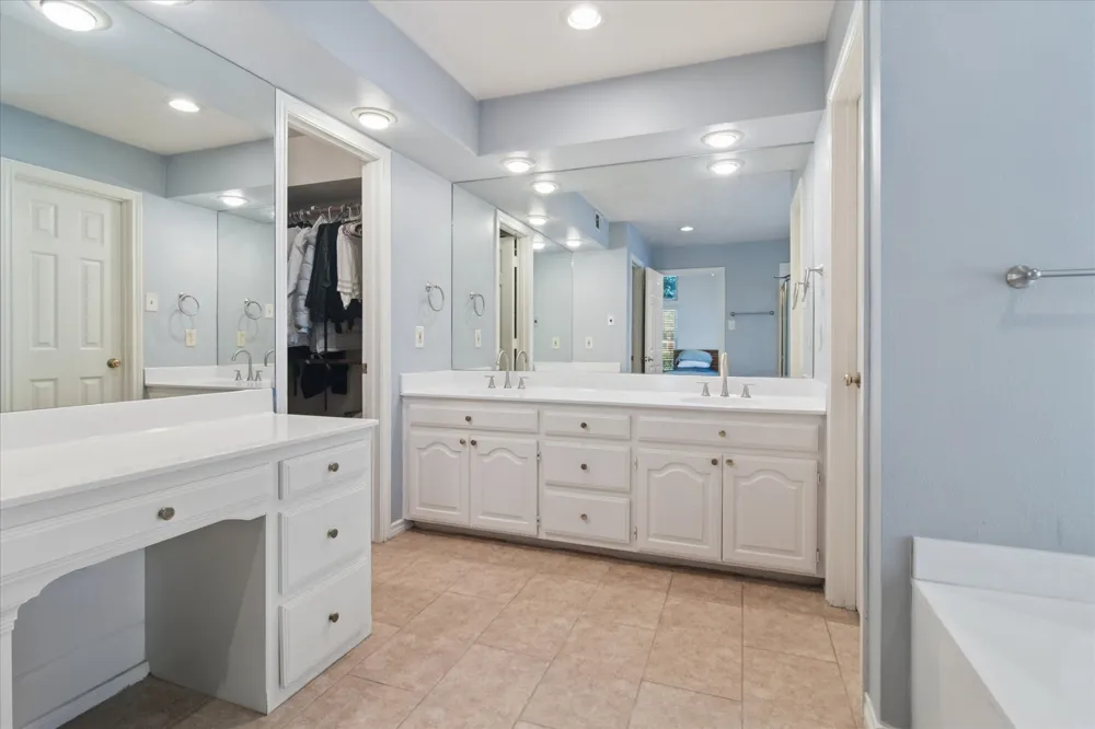 924 McCoy Drive Irving, TX 75062