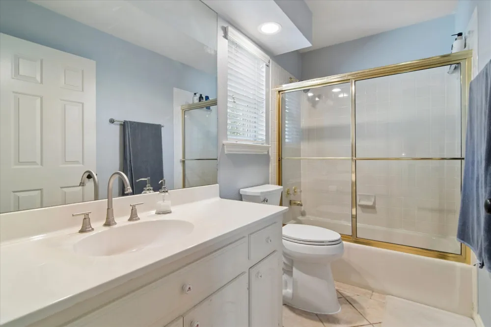 924 McCoy Drive Irving, TX 75062