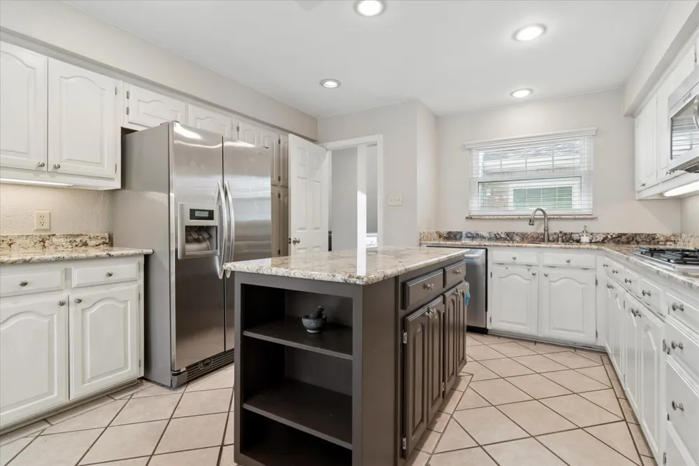 924 McCoy Drive Irving, TX 75062