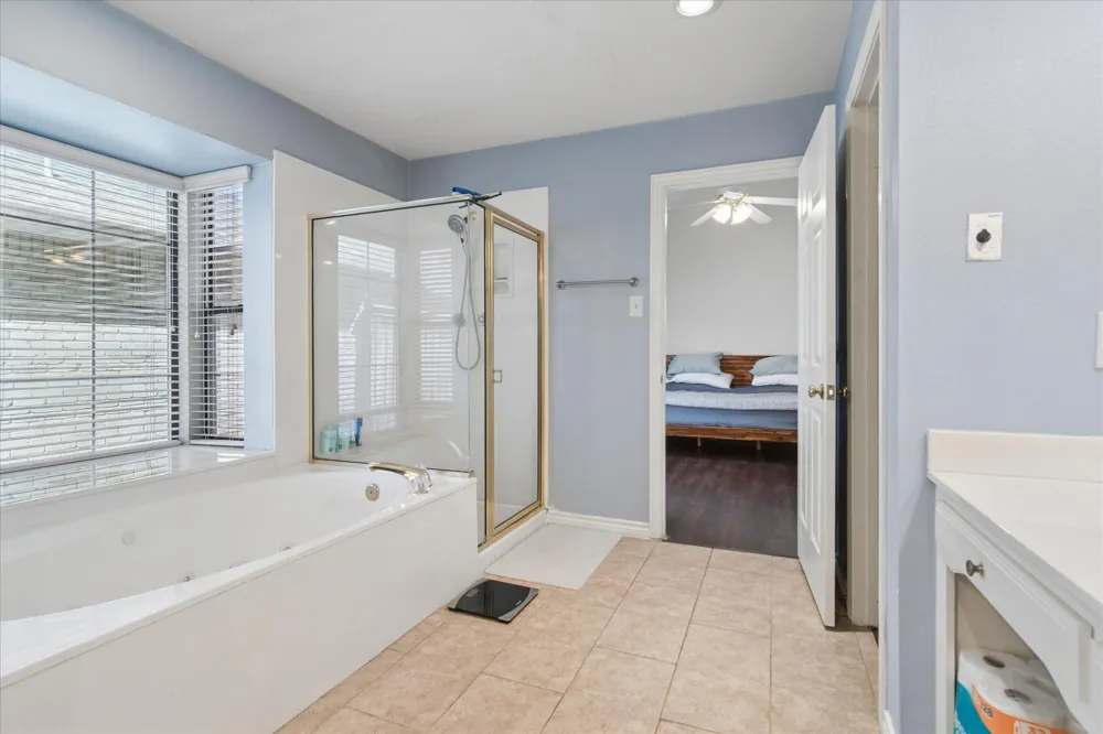 924 McCoy Drive Irving, TX 75062