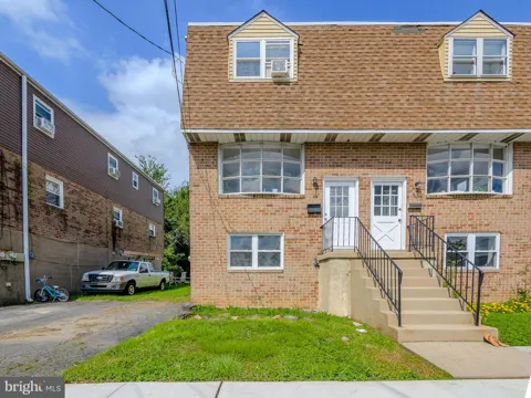 119 EAST LANE