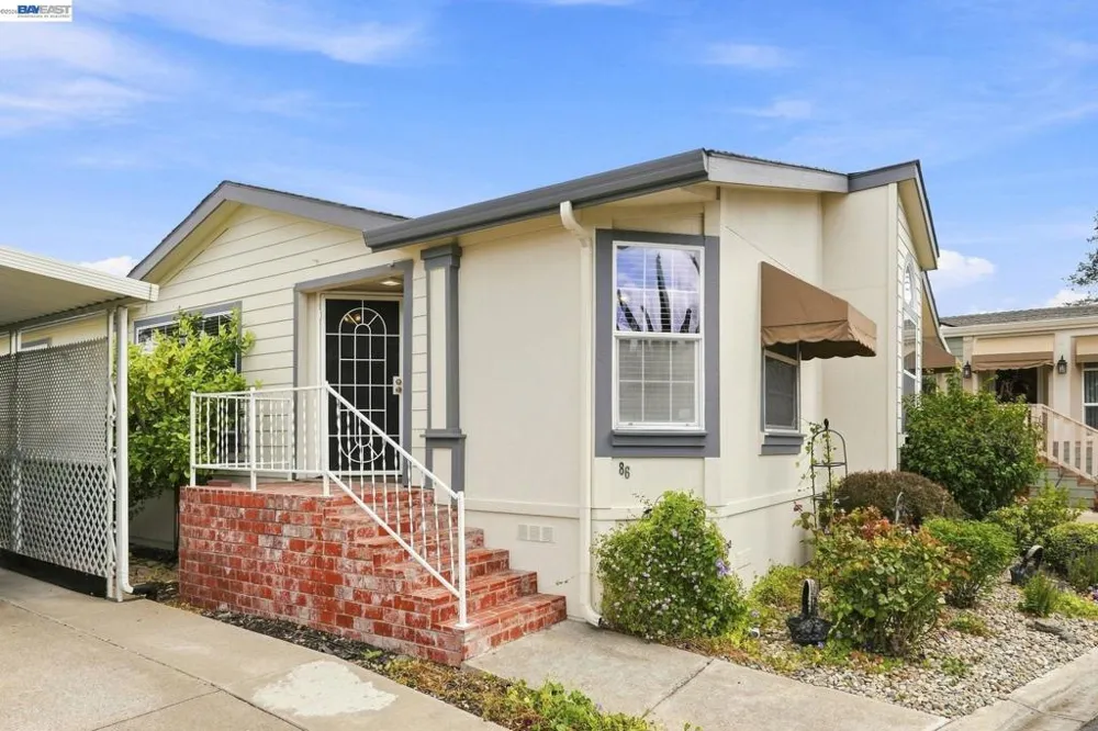 3263 Vineyard Ave., #86 Pleasanton, CA 94566