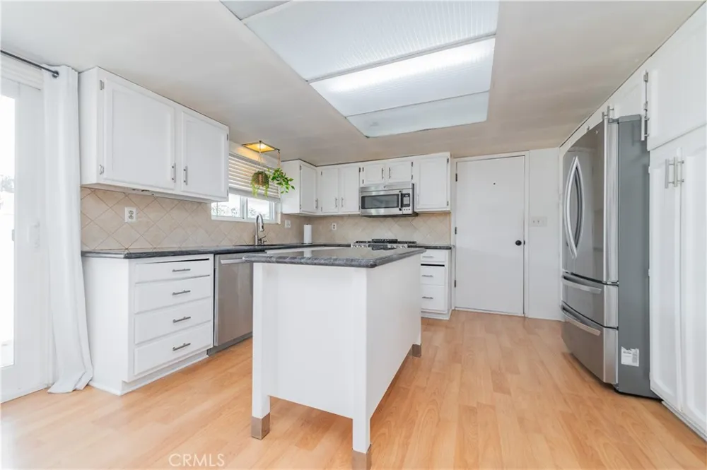 8695 Madison Avenue Buena Park, CA 90620