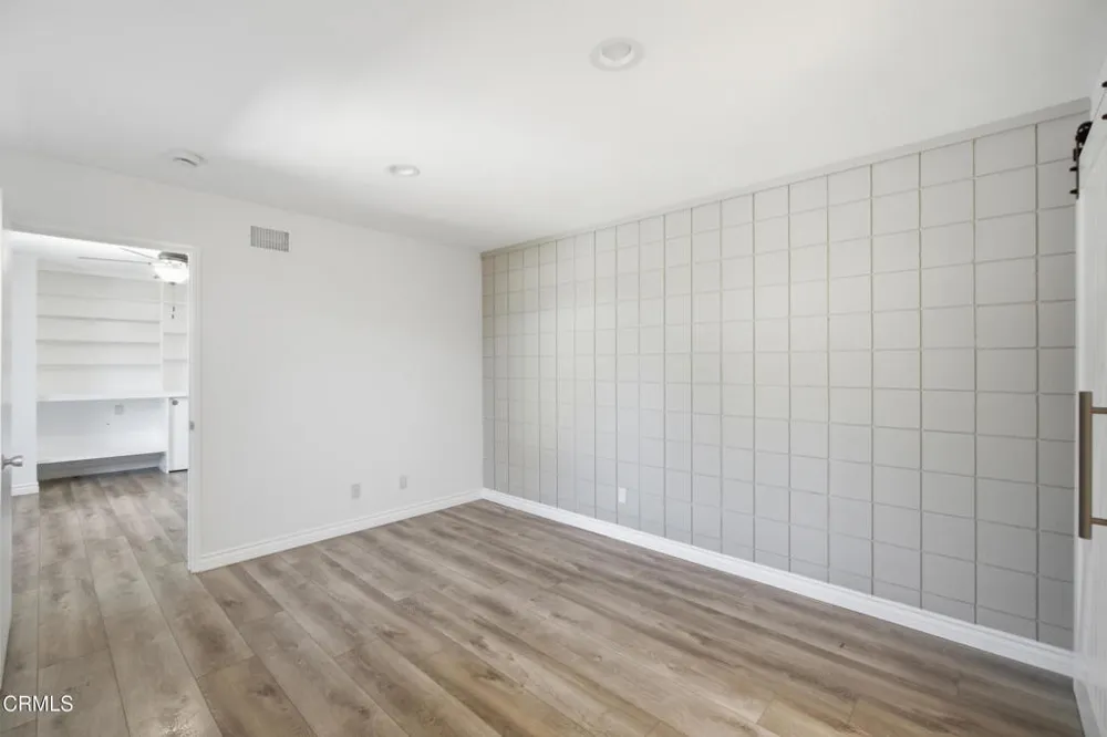 184 W Fiesta Green Port Hueneme, CA 93041