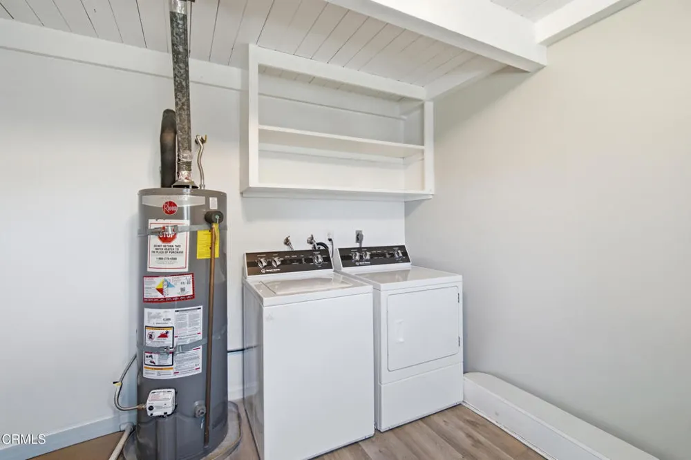 184 W Fiesta Green Port Hueneme, CA 93041