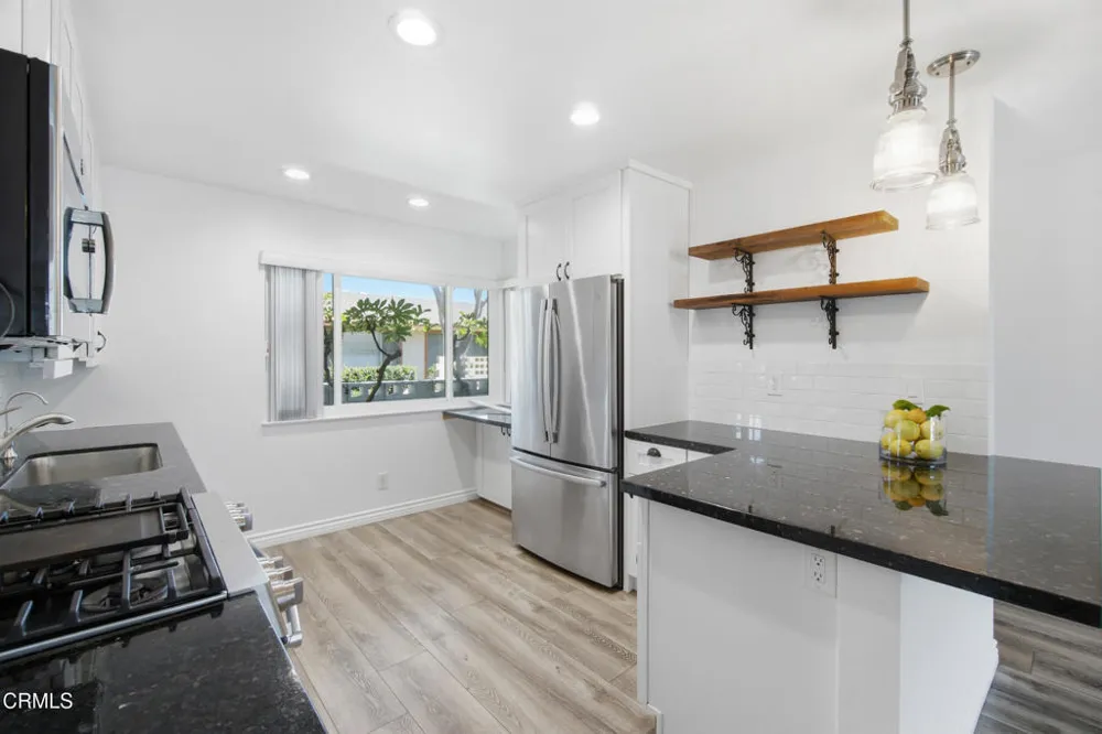 184 W Fiesta Green Port Hueneme, CA 93041