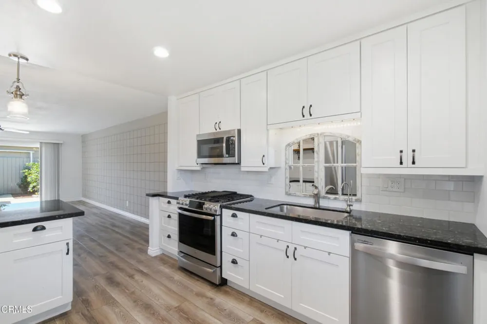 184 W Fiesta Green Port Hueneme, CA 93041