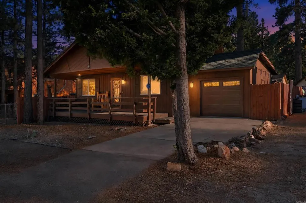 332 E Fairway Blvd Big Bear City, CA 92314