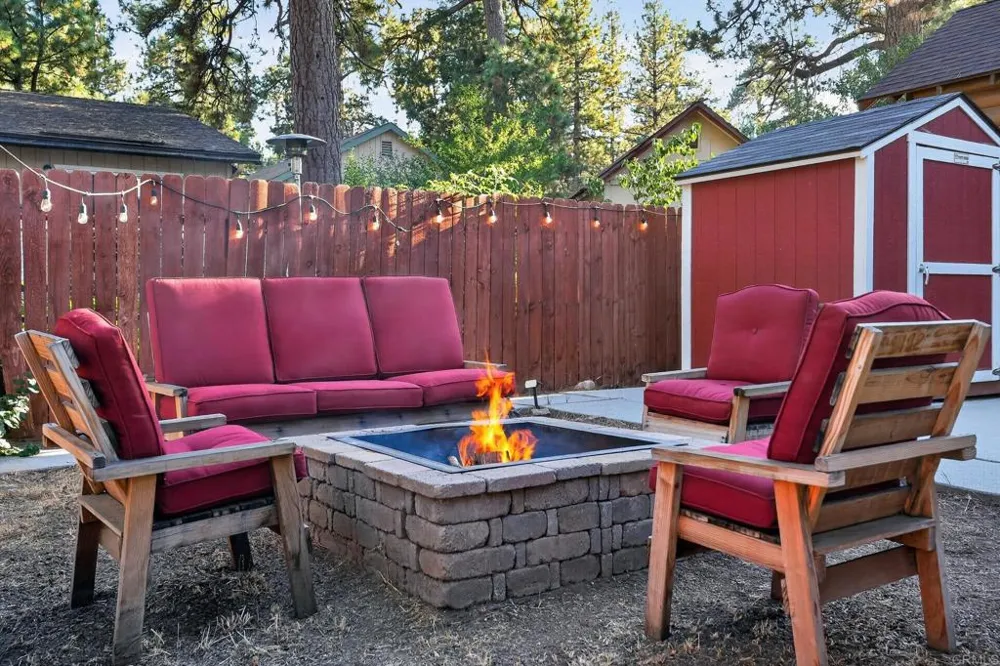 332 E Fairway Blvd Big Bear City, CA 92314