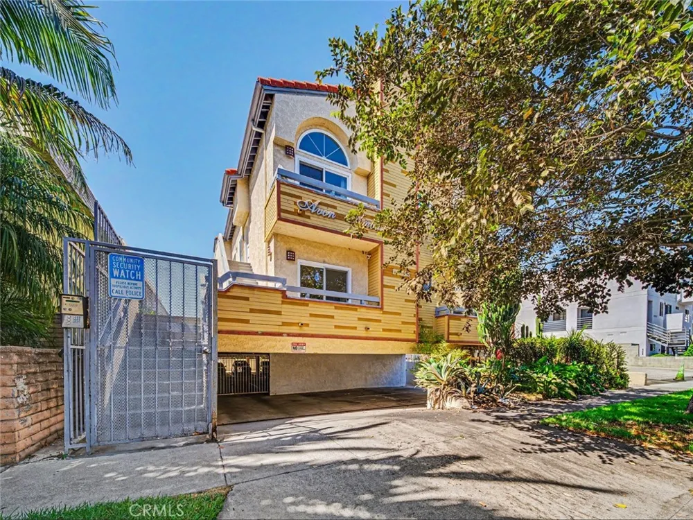 11733 Avon Los Angeles, CA 90066