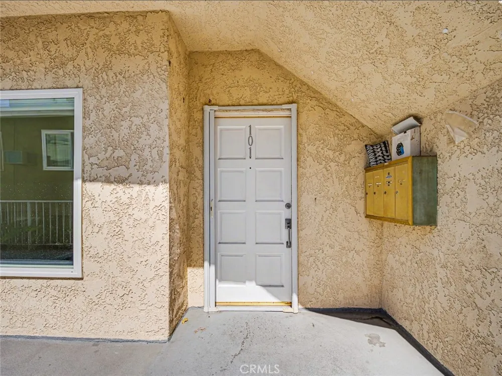 11733 Avon Los Angeles, CA 90066