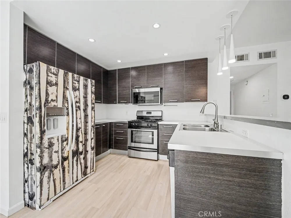 11733 Avon Los Angeles, CA 90066