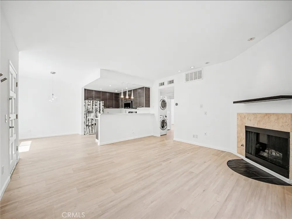 11733 Avon Los Angeles, CA 90066