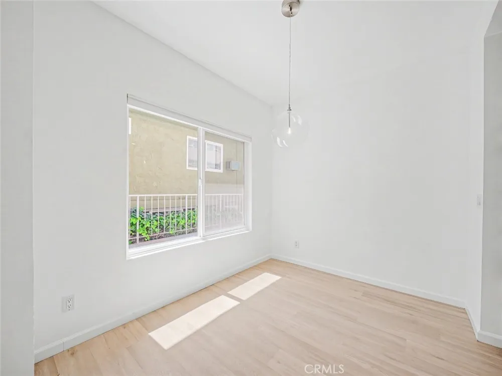 11733 Avon Los Angeles, CA 90066