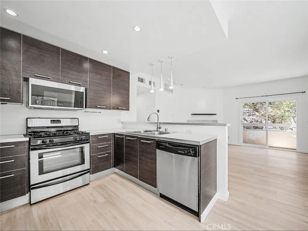 11733 Avon Los Angeles, CA 90066