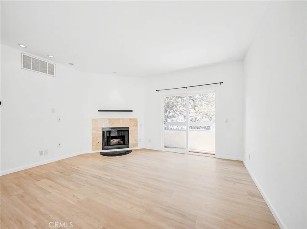 11733 Avon Los Angeles, CA 90066