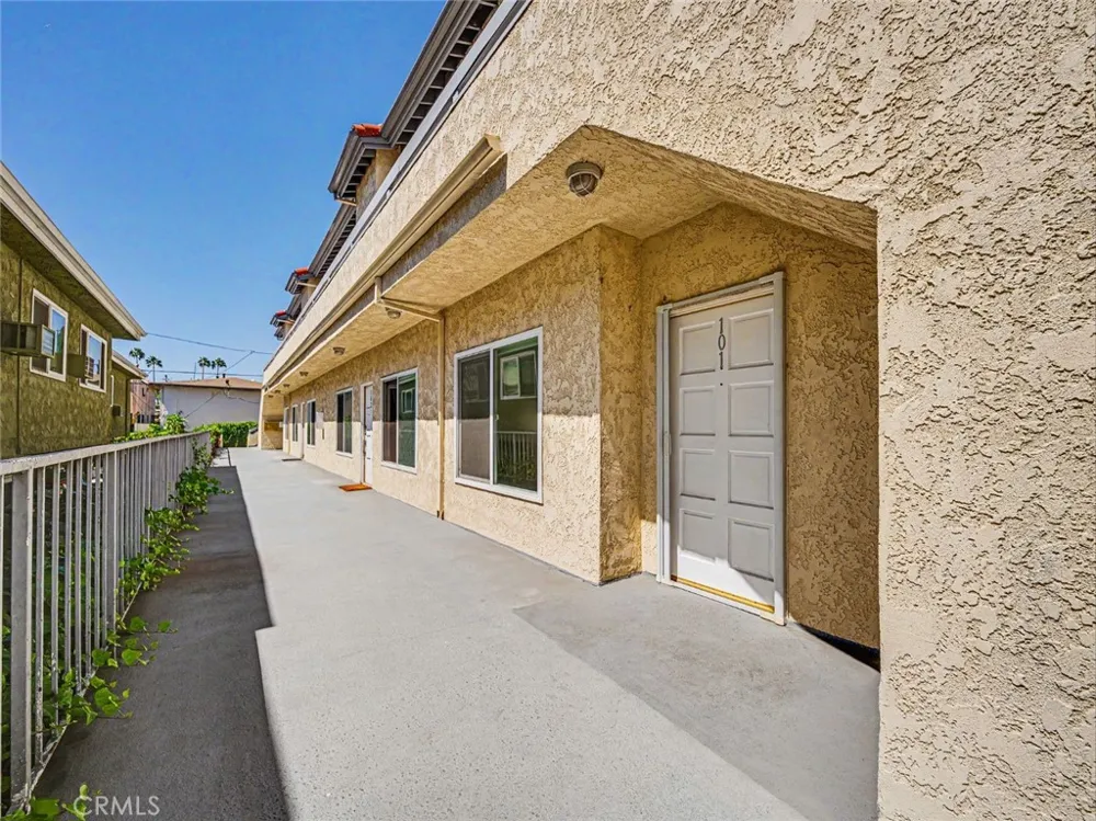 11733 Avon Los Angeles, CA 90066