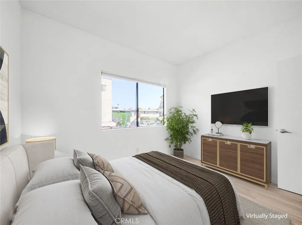 11733 Avon Los Angeles, CA 90066