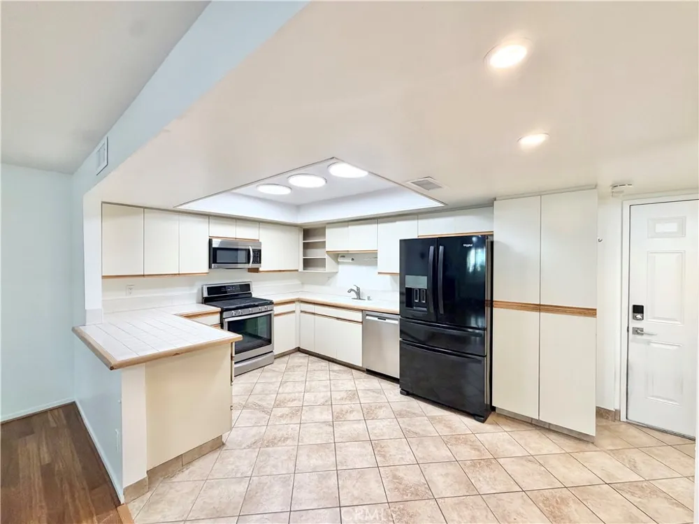 25524 Sharp Drive #F Hemet, CA 92544