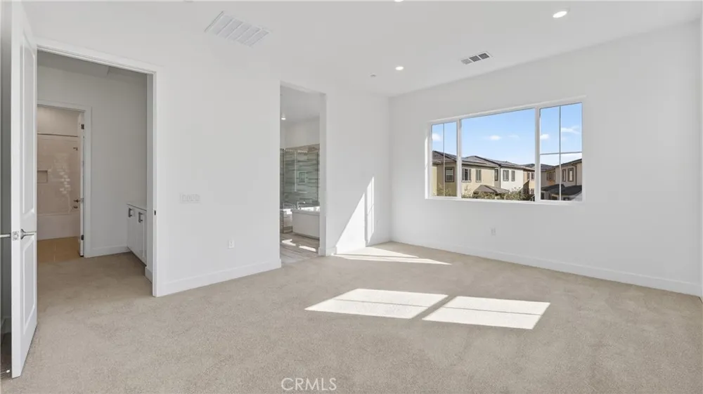 107 Pansy Irvine, CA 92618