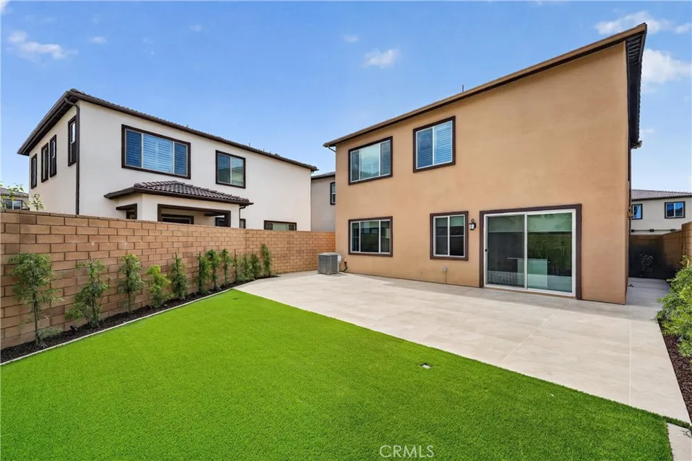 107 Pansy Irvine, CA 92618