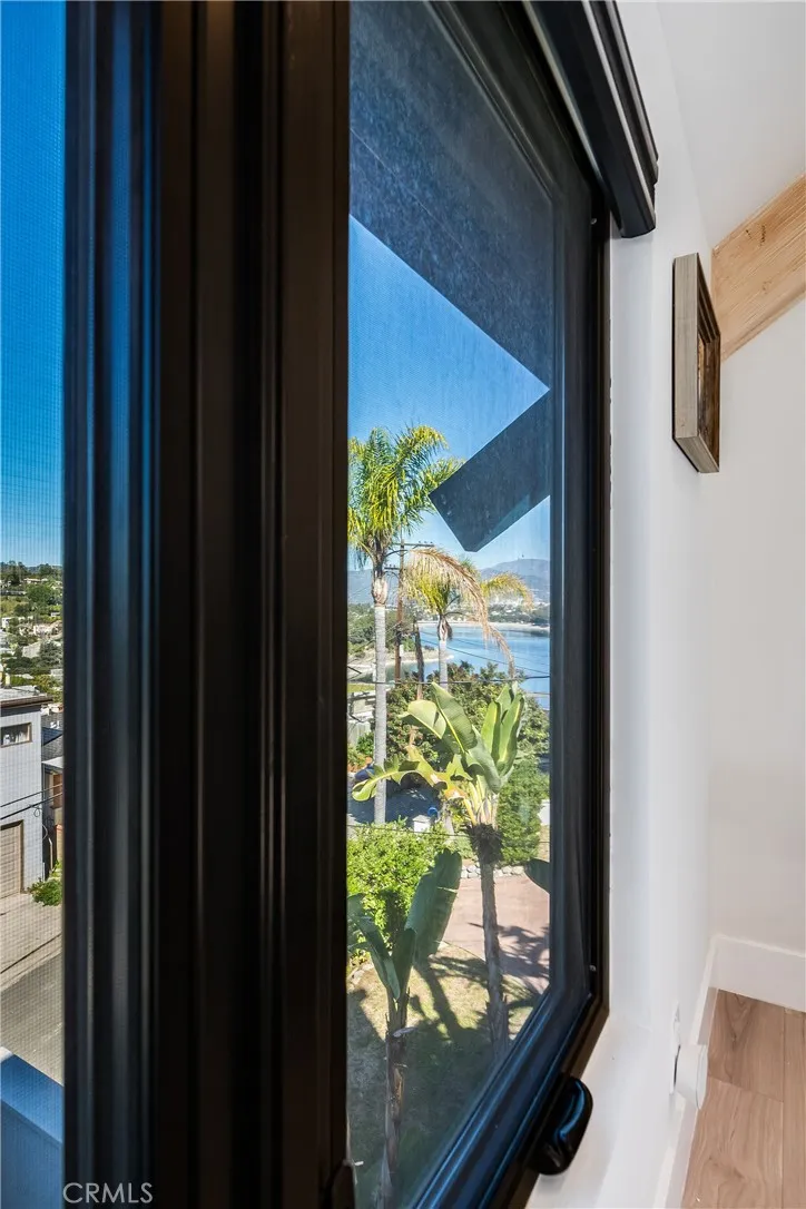 1800 Silverwood Terrace Los Angeles, CA 90026