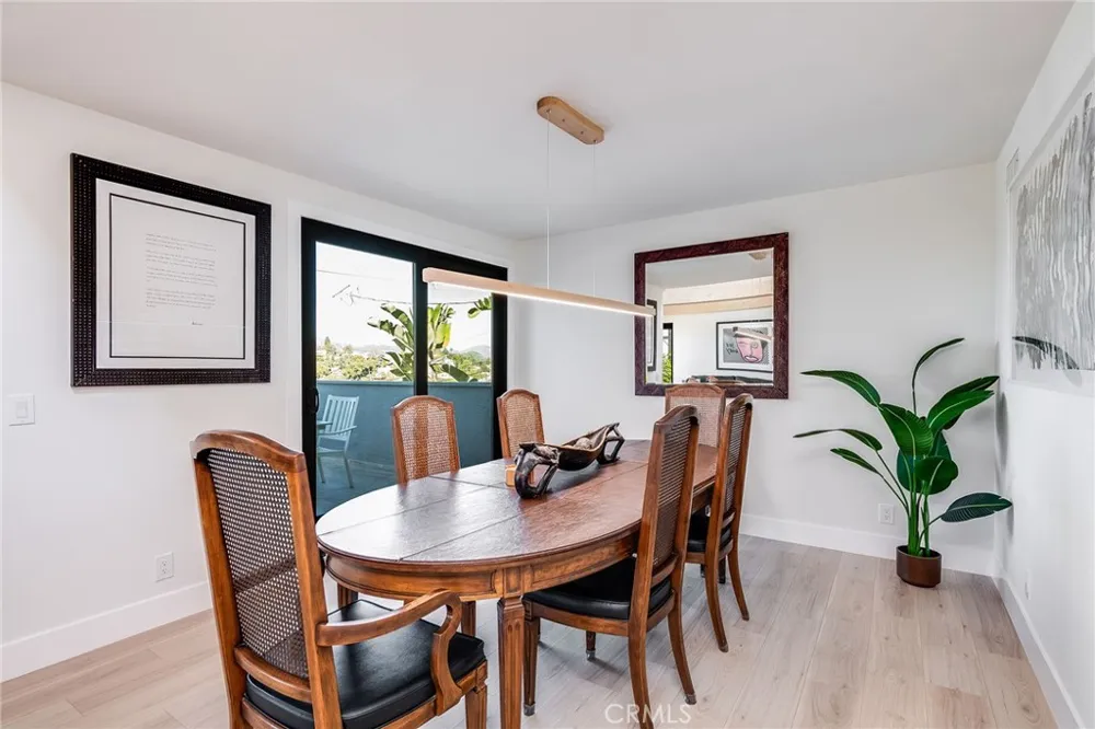 1800 Silverwood Terrace Los Angeles, CA 90026