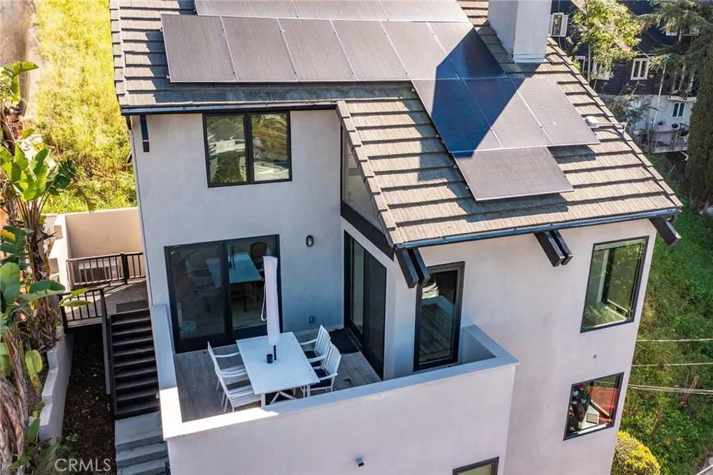1800 Silverwood Terrace Los Angeles, CA 90026