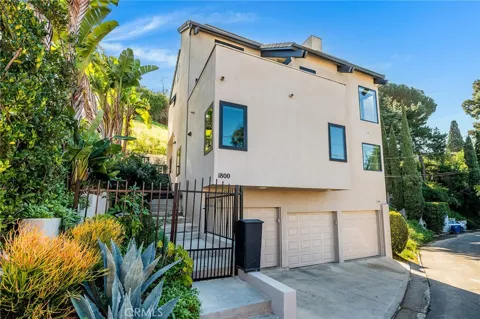 1800 Silverwood Terrace