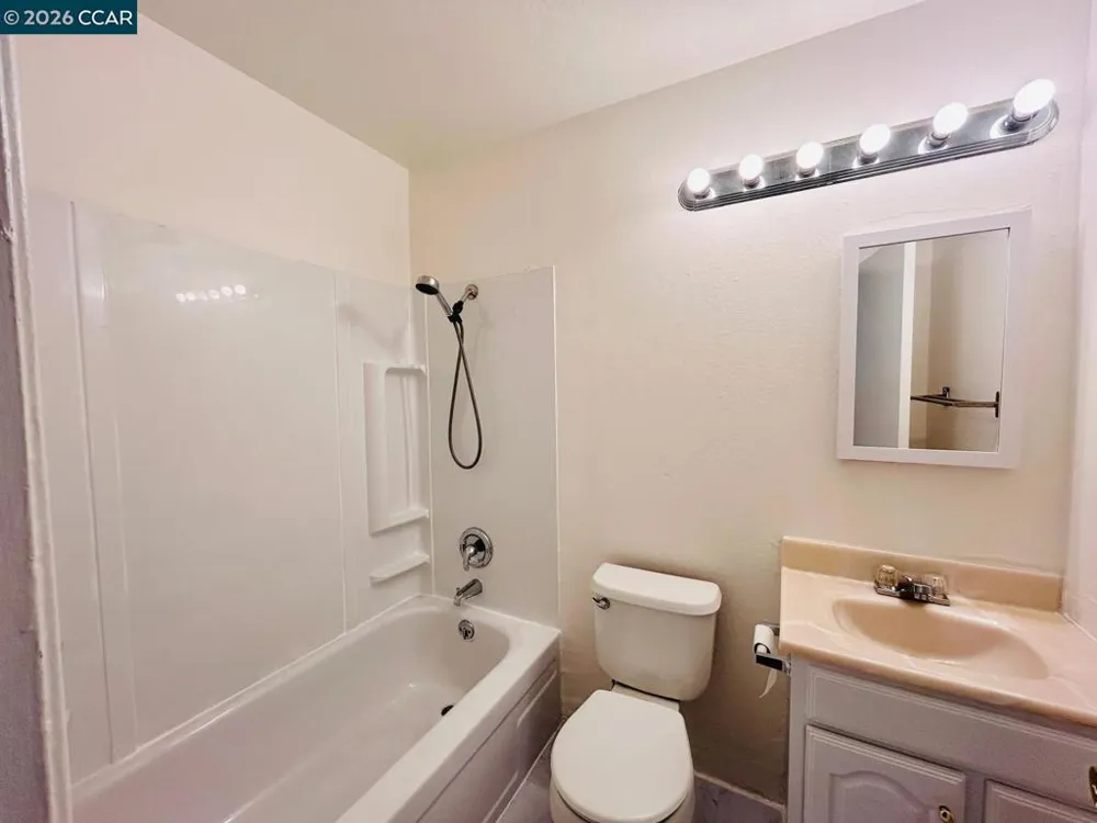 2409 Lemontree Ct #3 Antioch, CA 94509