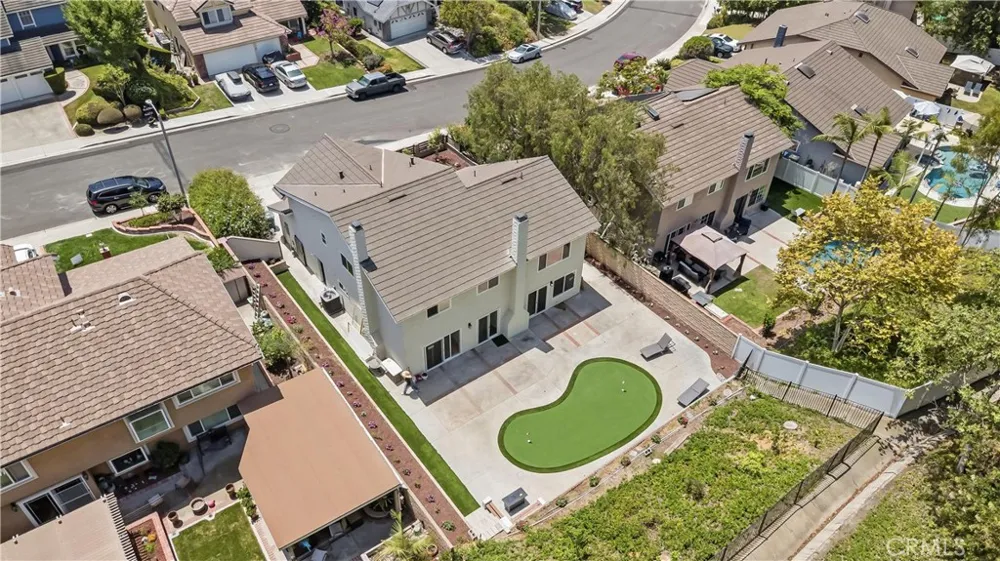 25555 Fallenwood Lake Forest, CA 92630