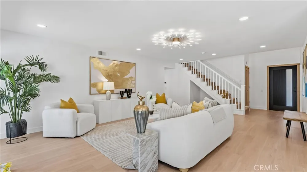 25555 Fallenwood Lake Forest, CA 92630