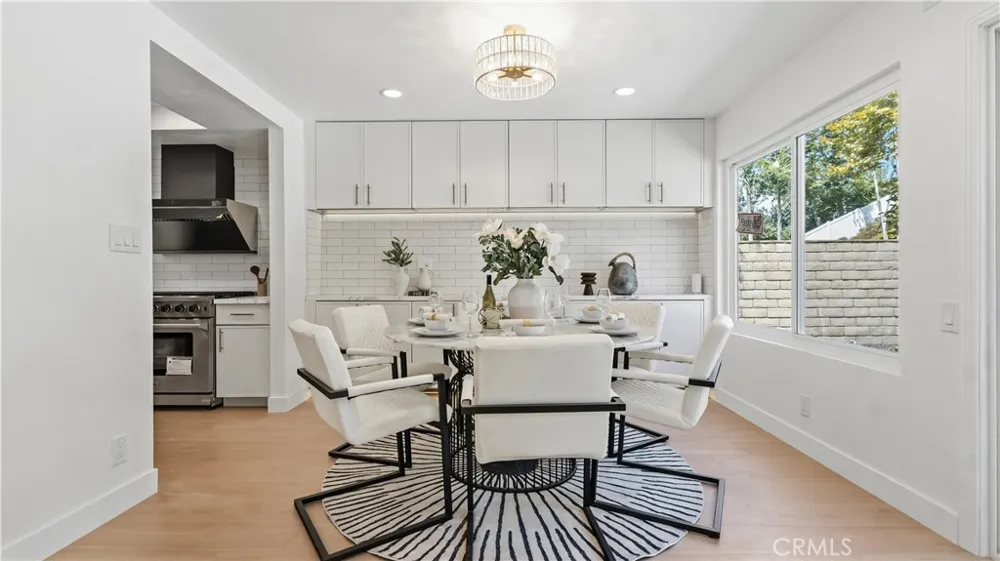 25555 Fallenwood Lake Forest, CA 92630