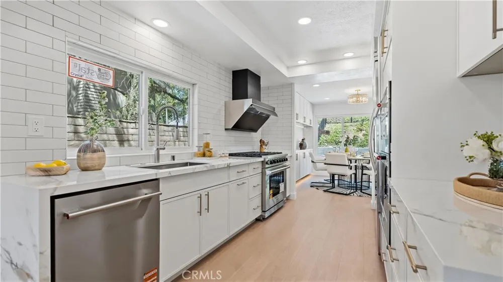 25555 Fallenwood Lake Forest, CA 92630