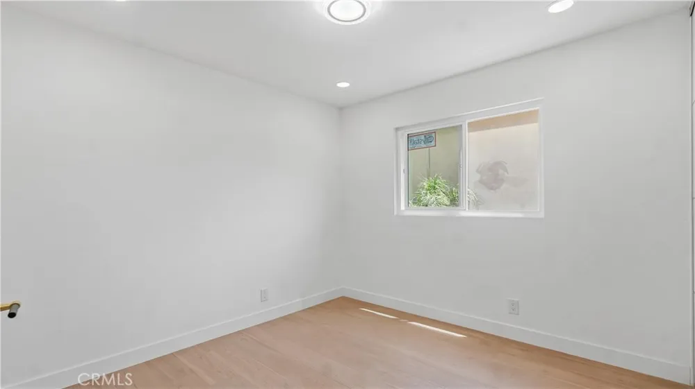 25555 Fallenwood Lake Forest, CA 92630
