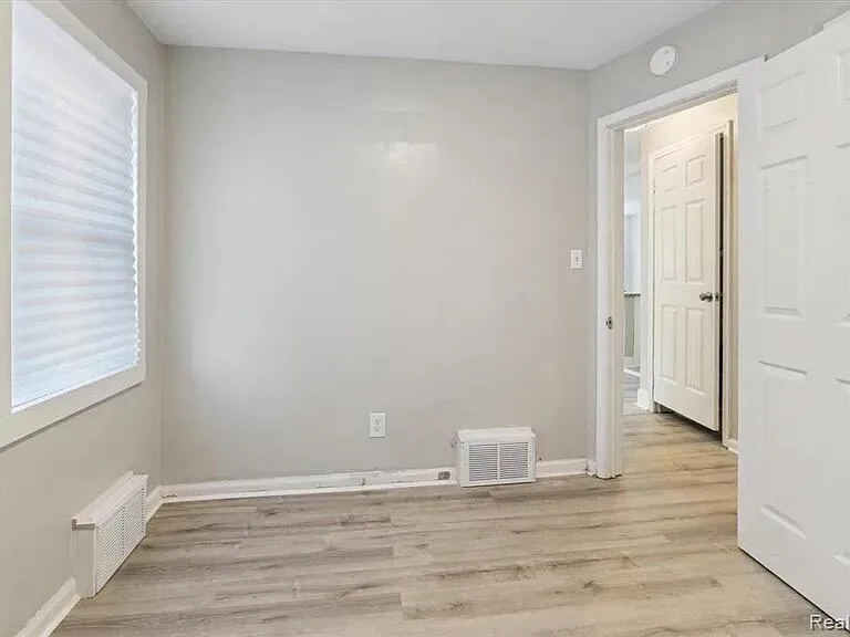 15749 Ardmore Street Detroit, MI 48227