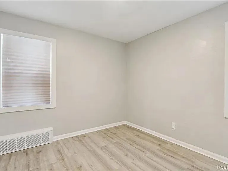 15749 Ardmore Street Detroit, MI 48227