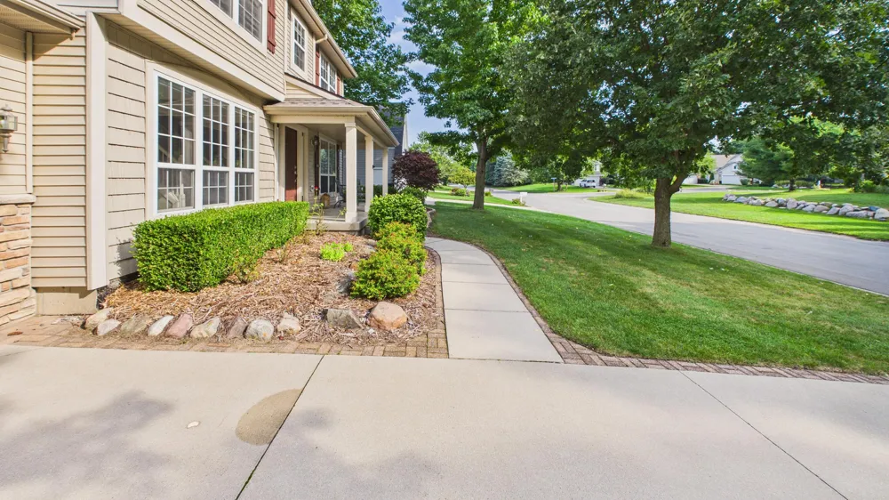 6747 Winter Creek Road Norton Shores, MI 49444
