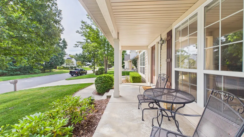 6747 Winter Creek Road Norton Shores, MI 49444