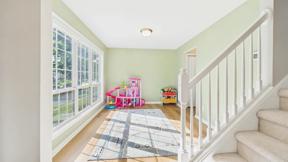 6747 Winter Creek Road Norton Shores, MI 49444