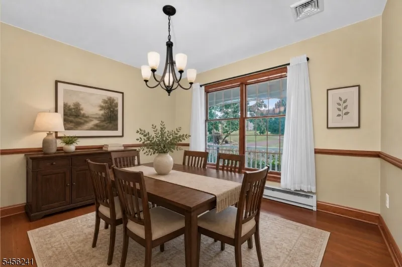 8 Meadowlark Way East Amwell, NJ 08551