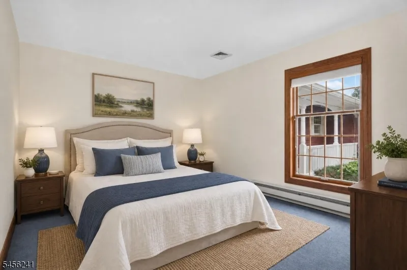 8 Meadowlark Way East Amwell, NJ 08551